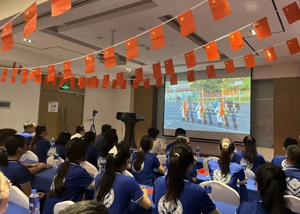 湘聯電纜集體觀看九三閱兵，汲取奮進力量！